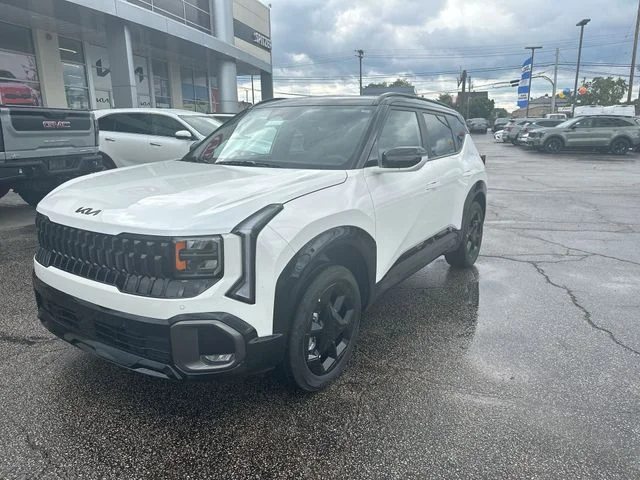 New 2027 Snow White Pearl / Black Roof Kia X-Line image 11