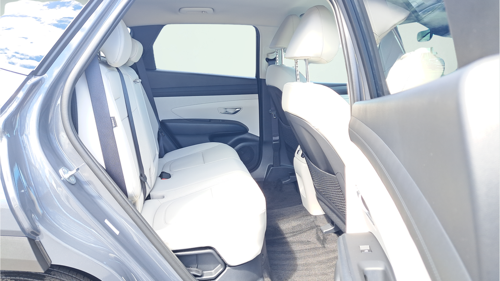 New 2026 Gray Hyundai SEL Convenience image 14