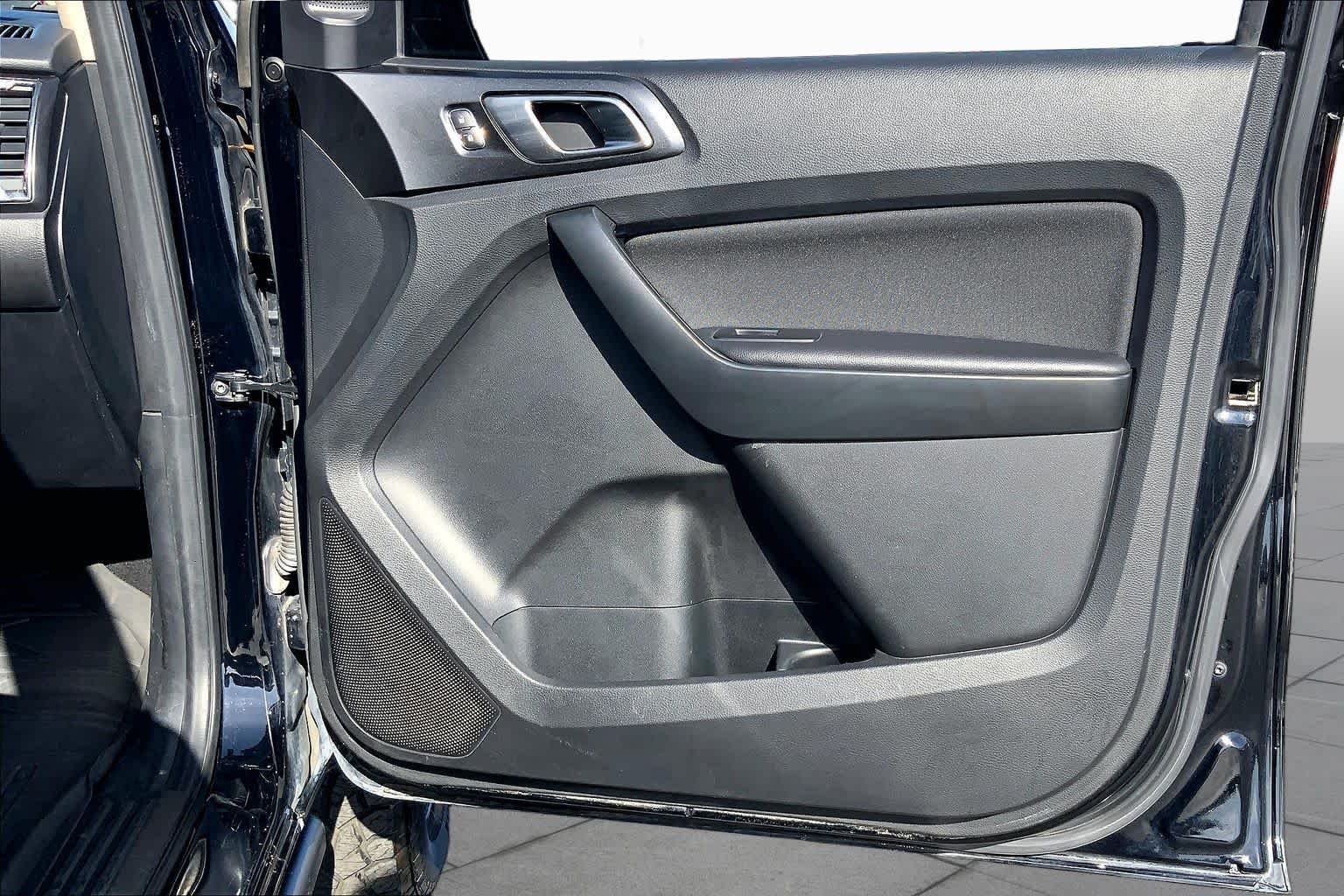 Used 2022 Shadow Black Ford XLT image 23