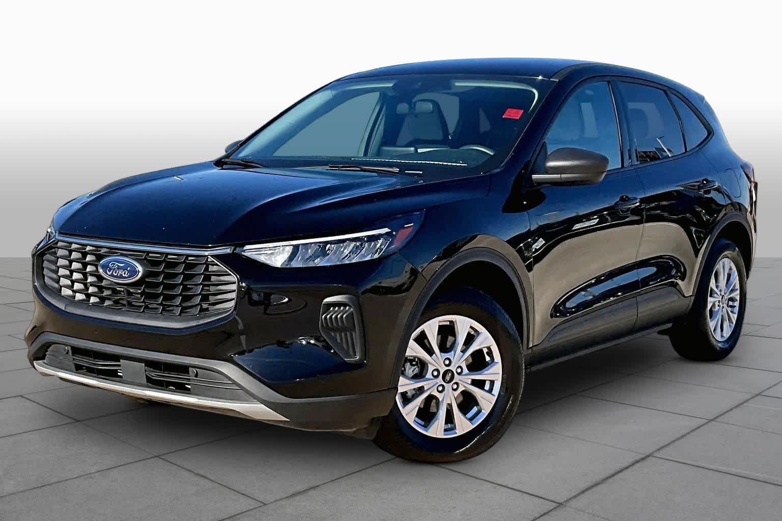 Used 2025 Agate Black Ford Active image 2