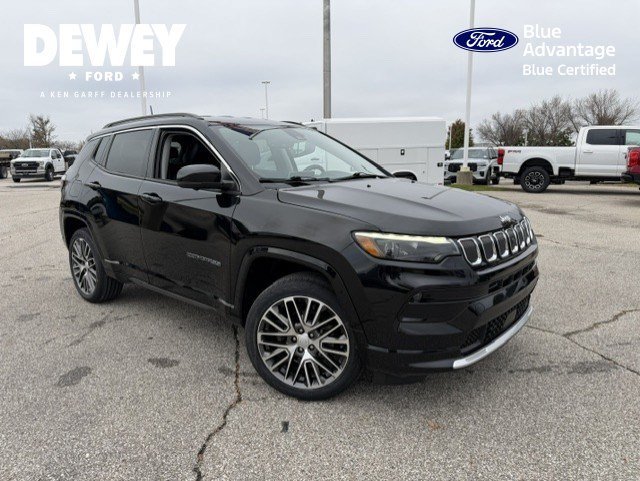 Certified Used 2022 Diamond Black Jeep Limited image 1