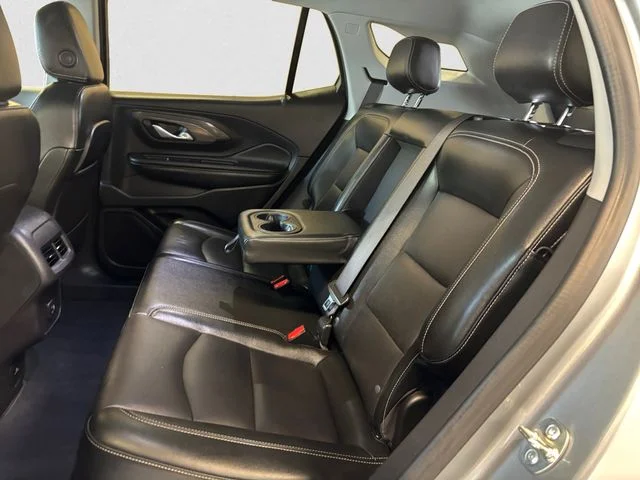 Used 2024 Silver GMC SLT image 14