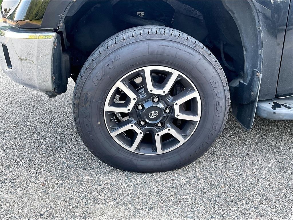 Used 2014 Black Toyota SR5 image 7