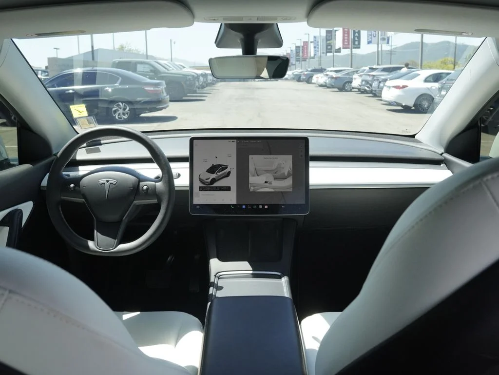 Used 2022 White Tesla Long Range image 20