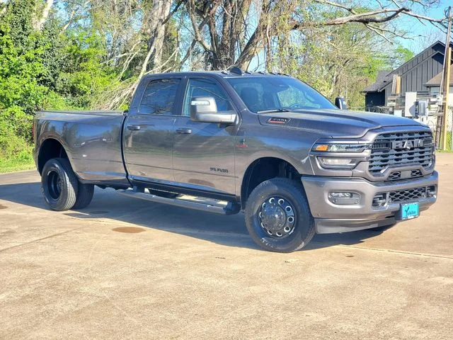 New 2026 Granite Crystal Metallic Clear-Coat Exterior Paint RAM Big Horn image 31