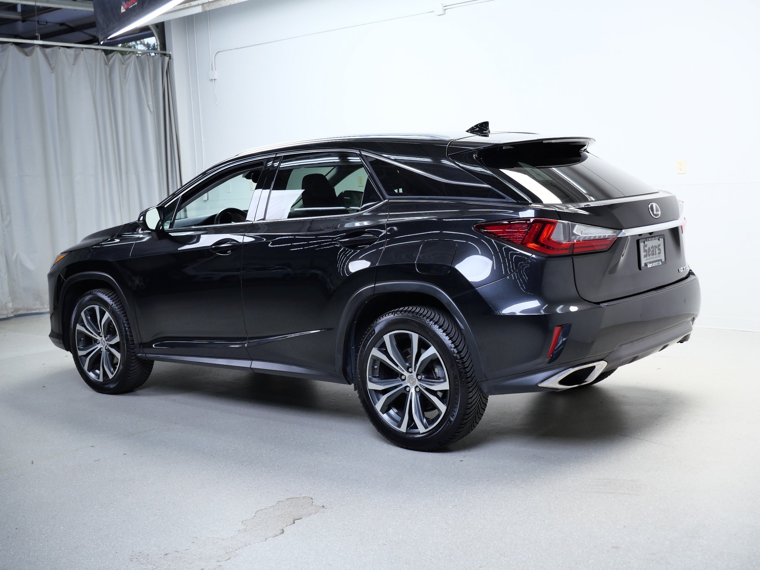 Used 2016 Black Lexus F Sport image 11