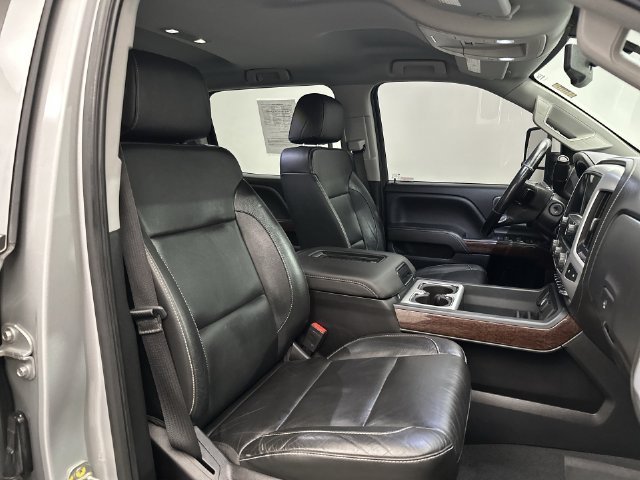 Used 2019 Silver GMC SLT image 29