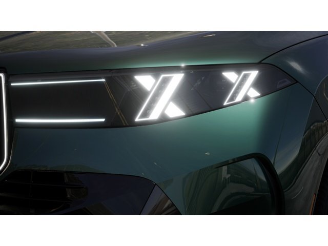 New 2027 Vancouver Green Metallic BMW  image 6