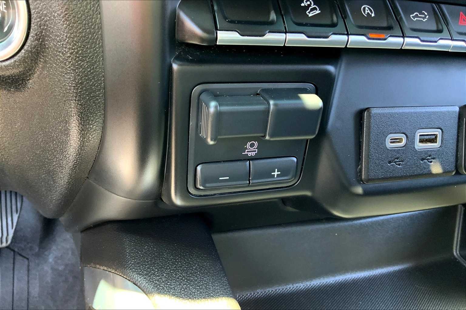 Used 2020 Satin Steel Metallic Chevrolet RST image 33