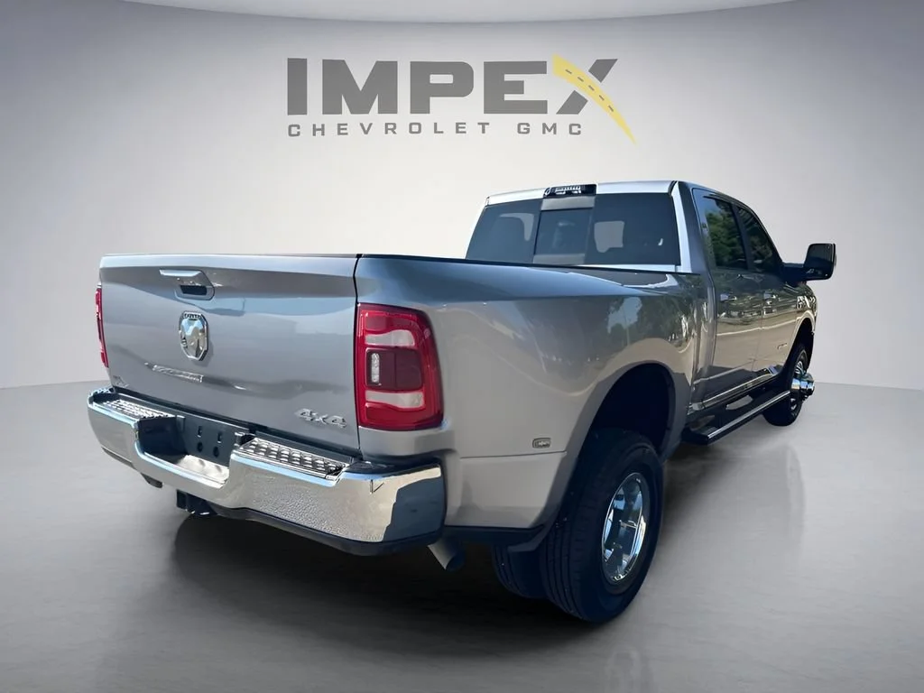 Used 2024  Ram Laramie image 4