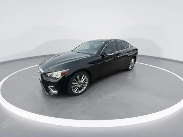 Used 2023 Black INFINITI LUXE image 4
