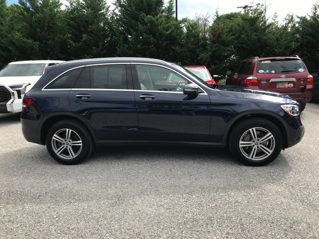 Used 2022 Lunar Blue Metallic Mercedes-Benz GLC 300 image 9