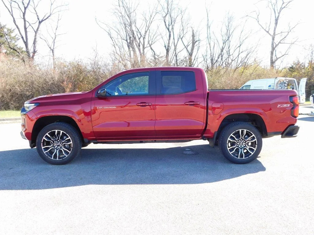 2026 Chevrolet Colorado Z71 - Photo 10