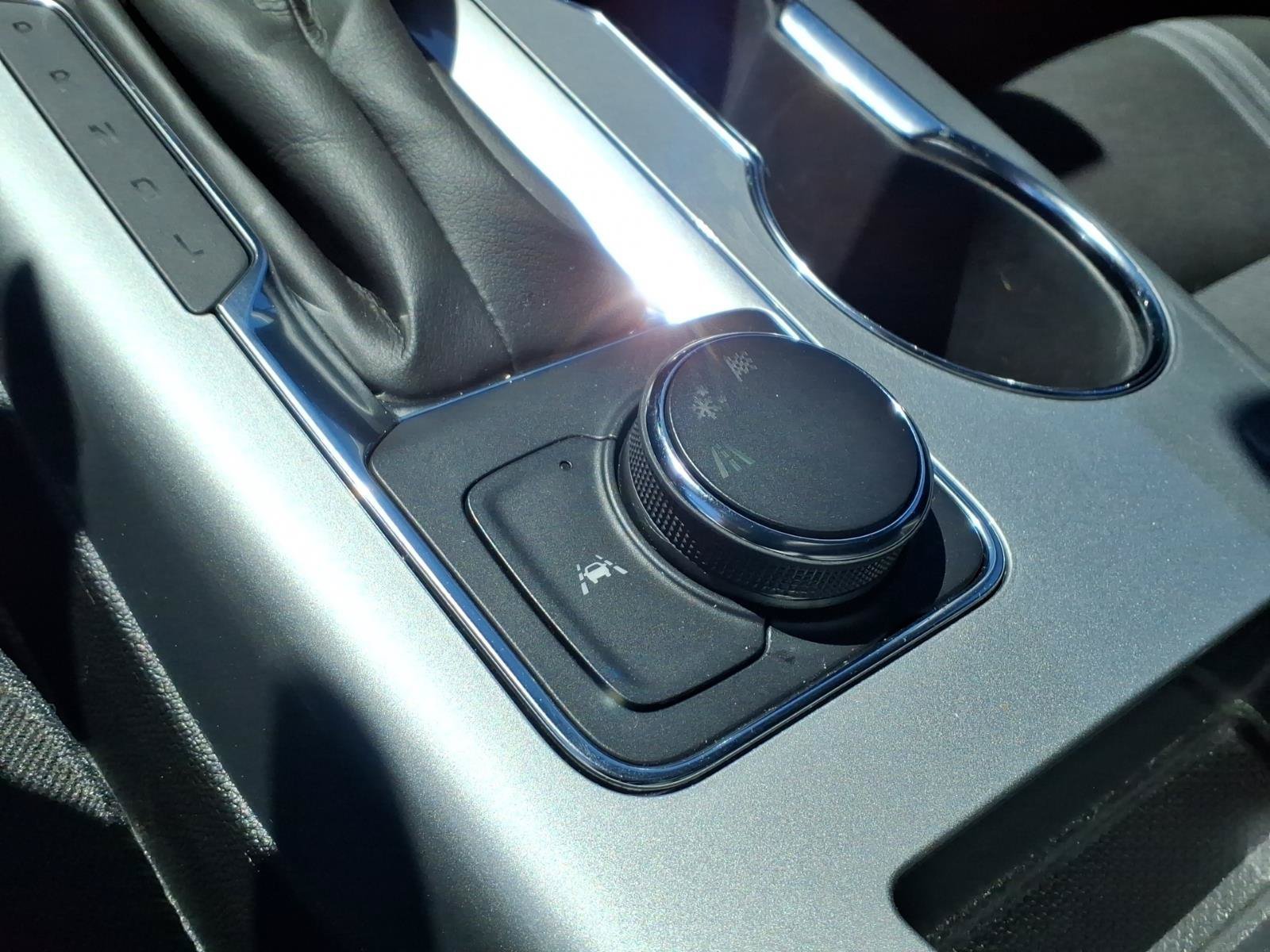 Used 2023 BLACK Chevrolet LT image 16