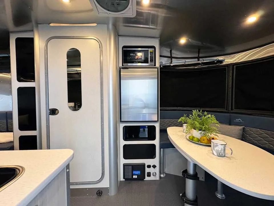 New 2026 SILVER AIRSTREAM  image 7