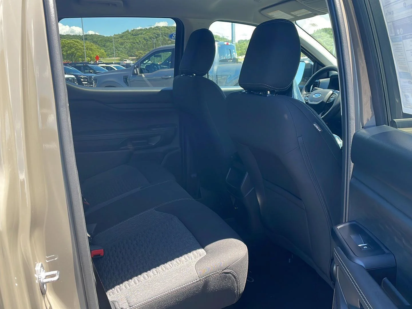 New 2026 Marsh Gray Ford XLT image 30