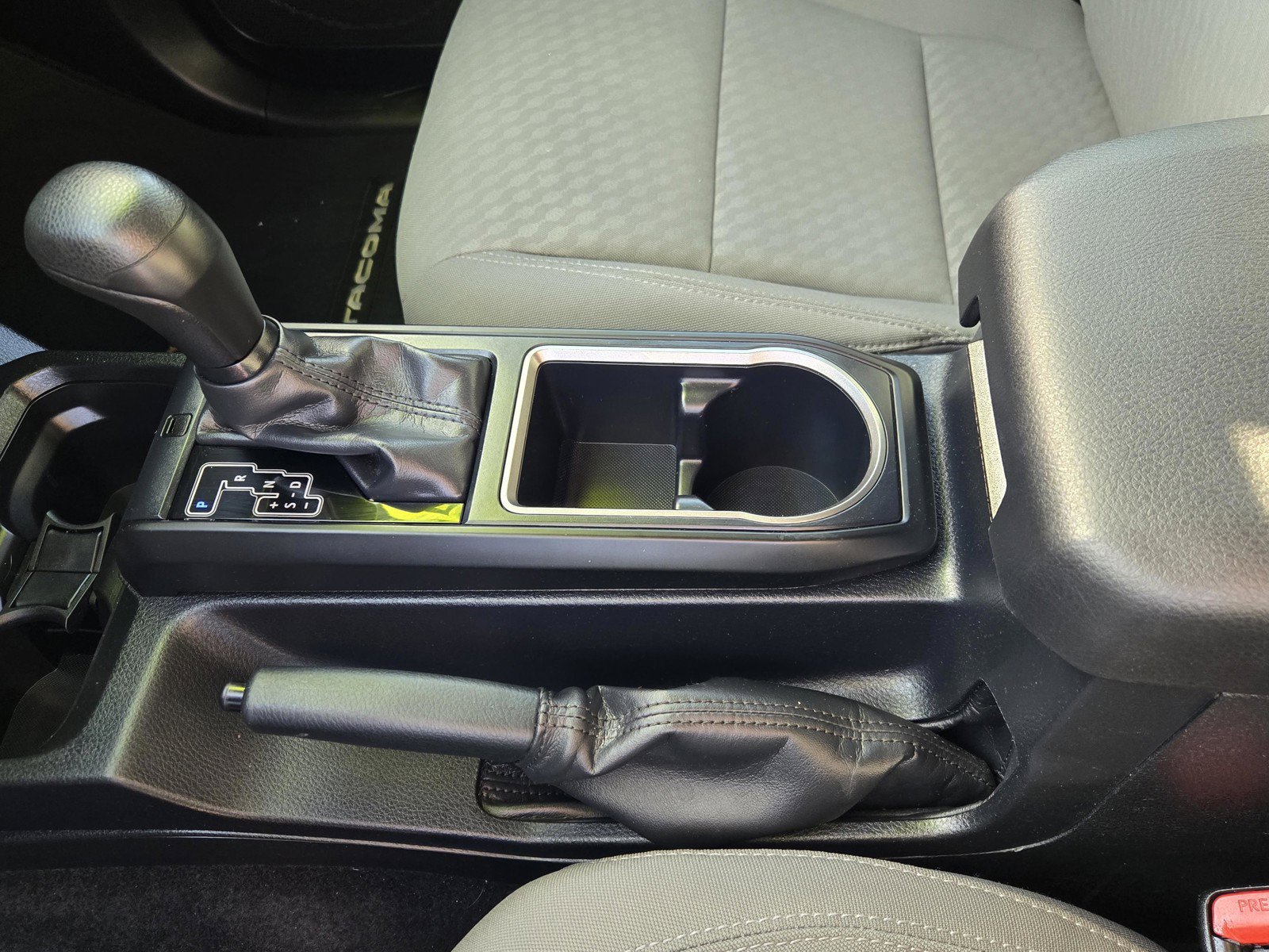 Certified Used 2020  Toyota  image 23