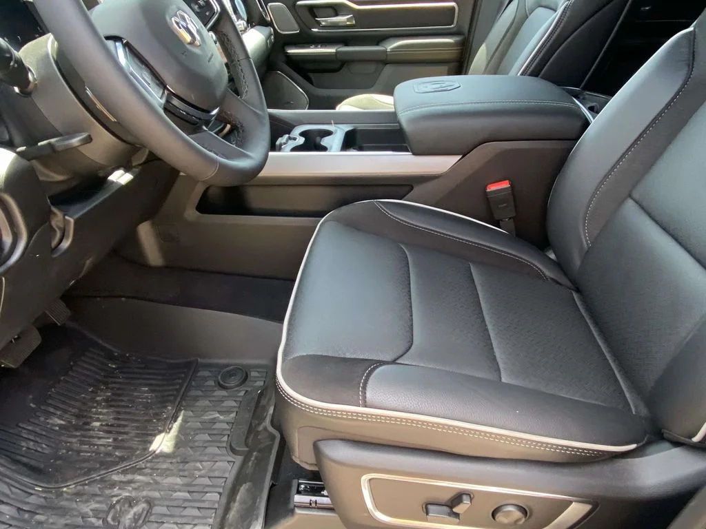 2026 RAM 1500 Laramie - Photo 13