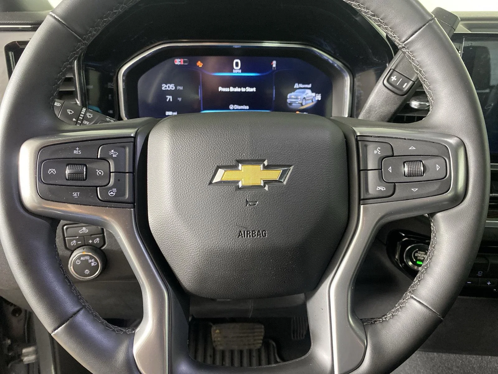 Used 2026 Sterling Gray Metallic Chevrolet LT (2FL) image 14