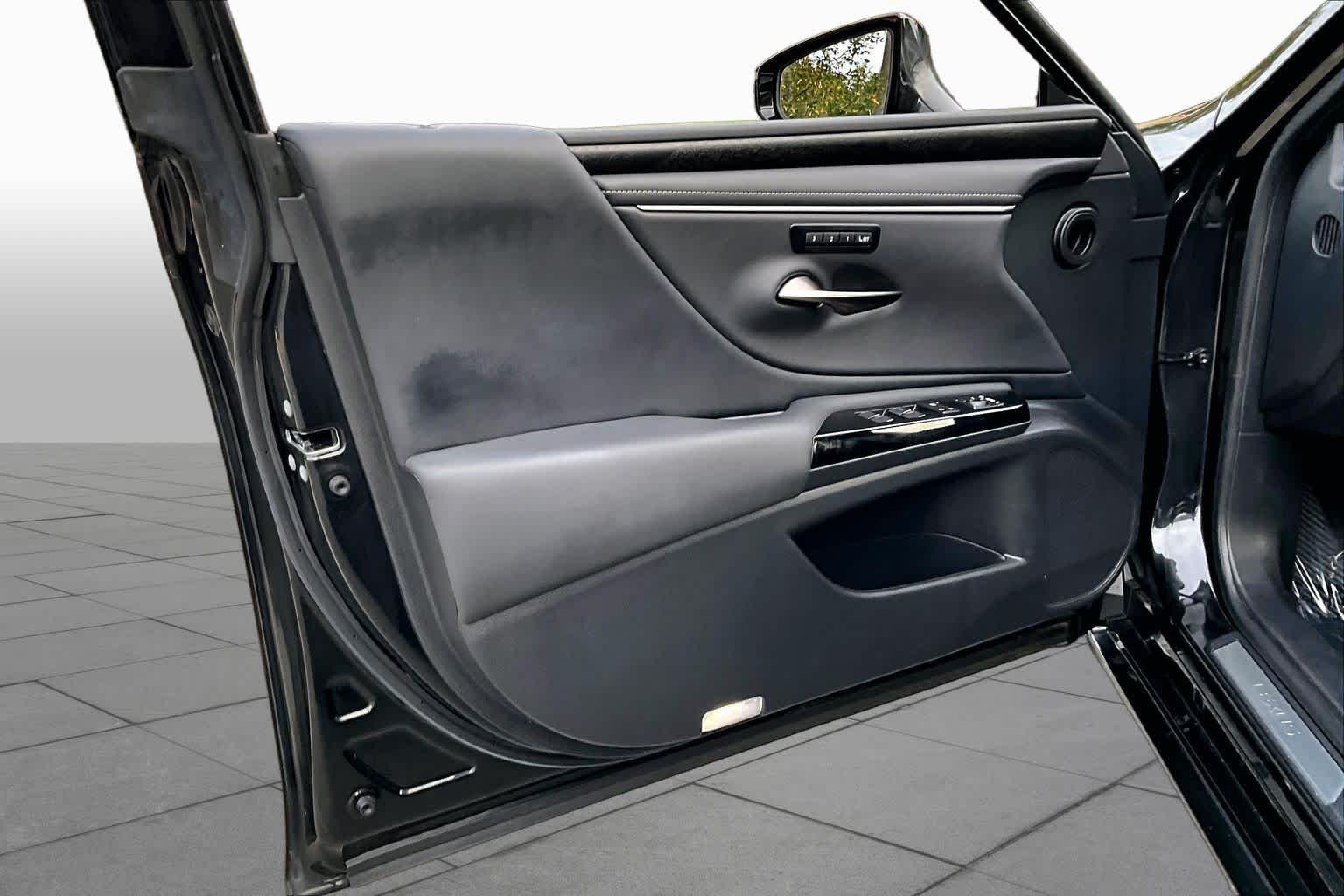 Used 2024 Caviar Lexus  image 21