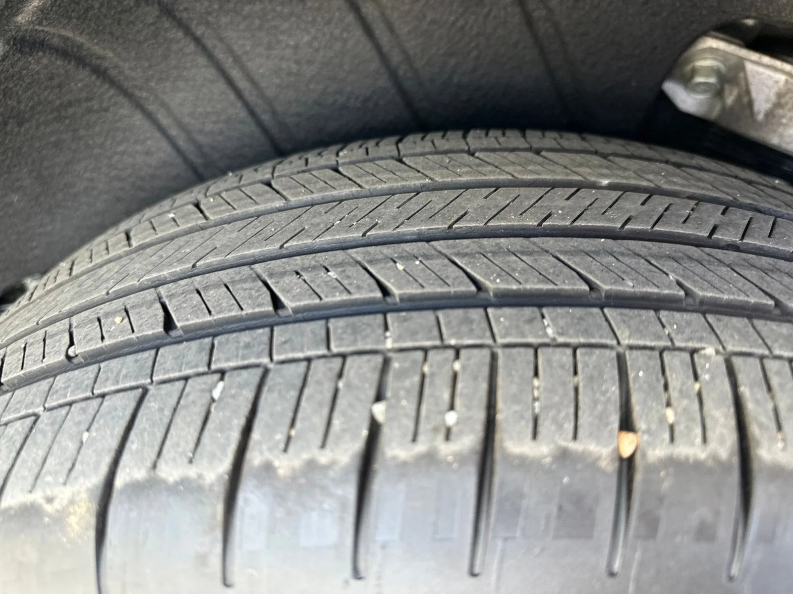 Used 2025 Black Hyundai SE image 7