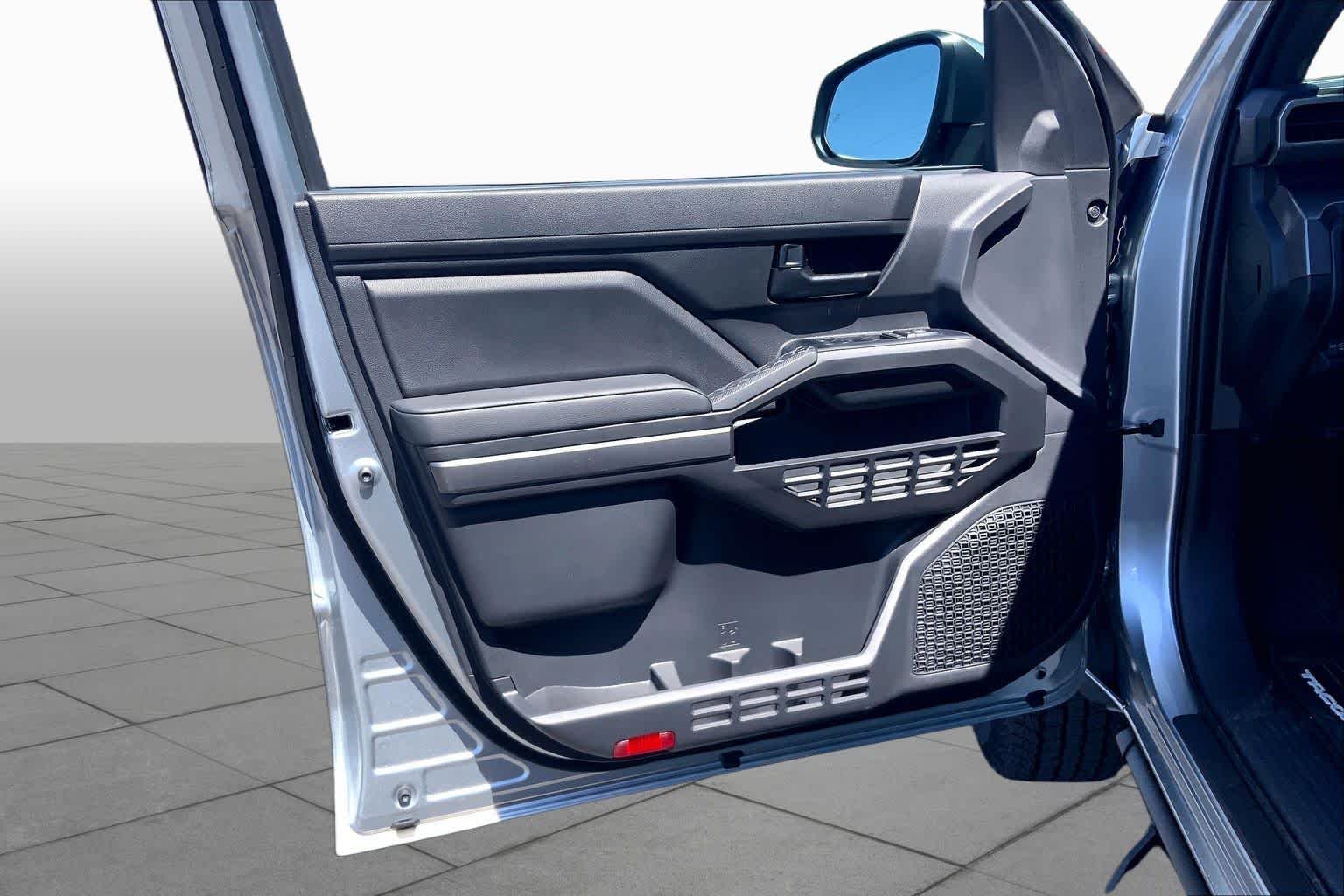 New 2026 Celestial Silver Metallic Toyota SR5 image 10