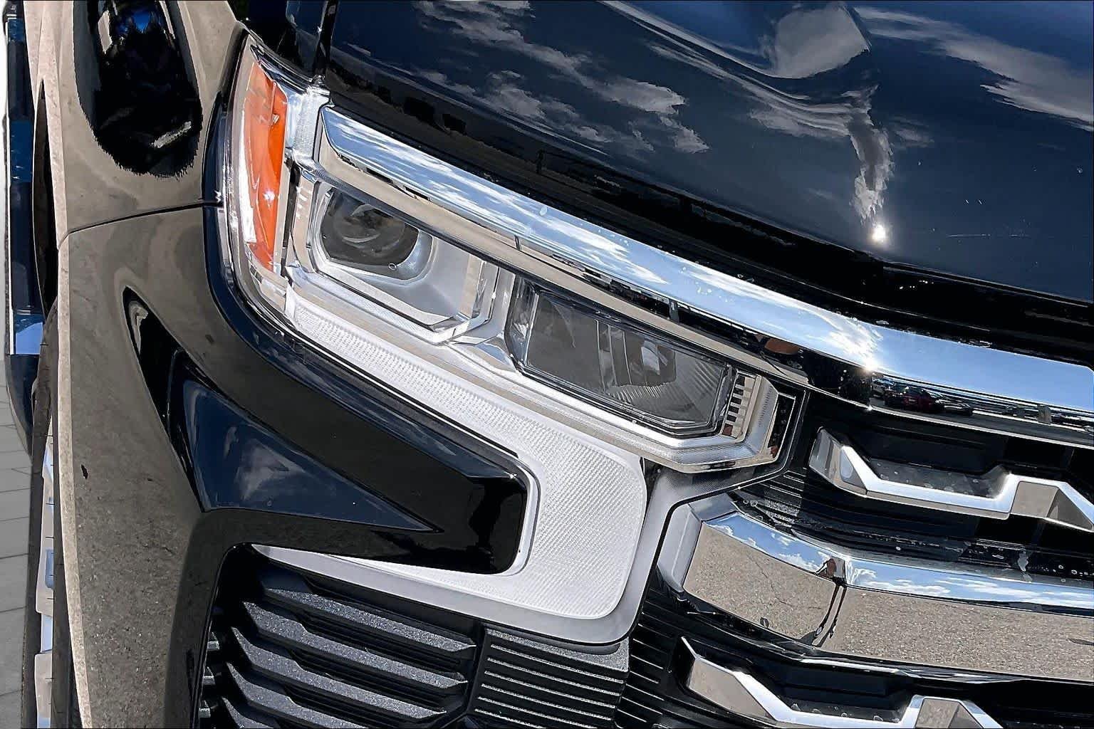 2026 Chevrolet Silverado 1500 LTZ - Photo 13
