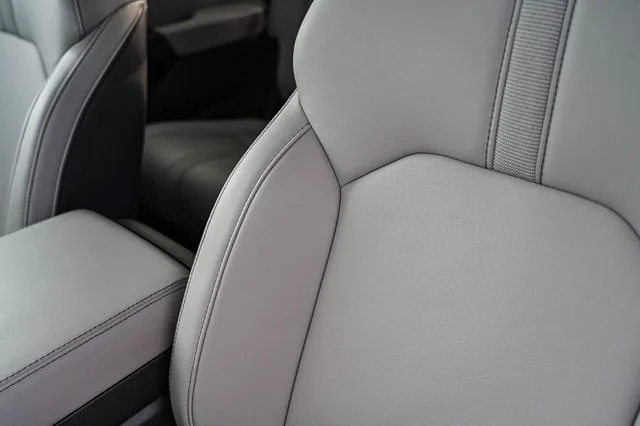2025 Honda Pilot EX-L - Photo 12