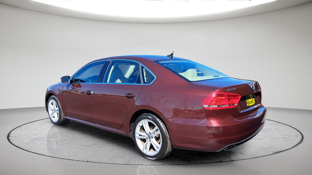 Used 2014 Red Volkswagen 1.8T SE image 3