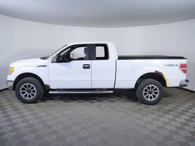 Used 2013 White Ford XLT image 6