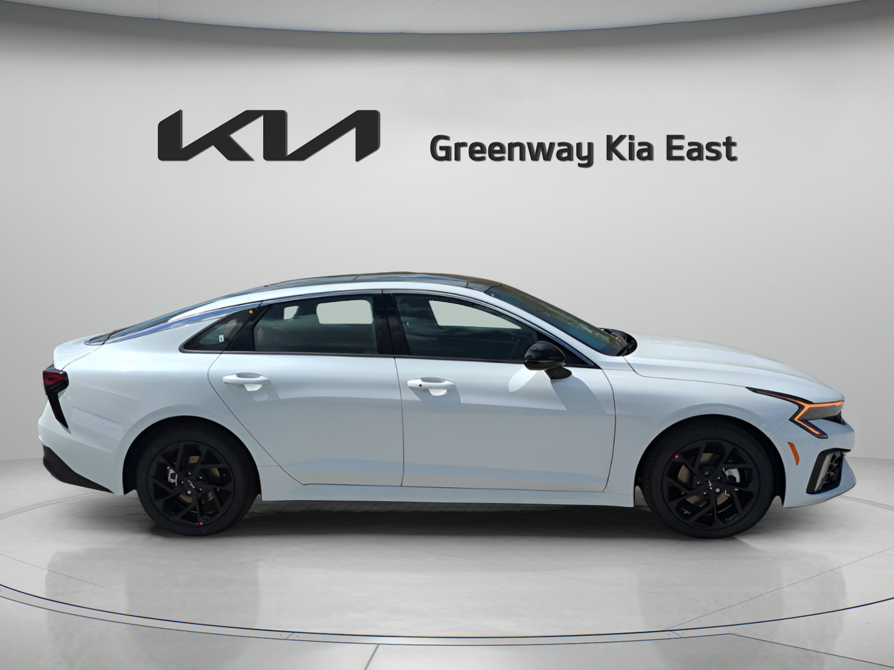 New 2026 Snow White Pearl Kia GT-Line image 5