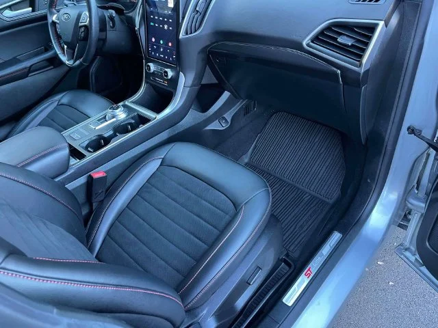 Used 2024 Silver Ford ST Line image 24