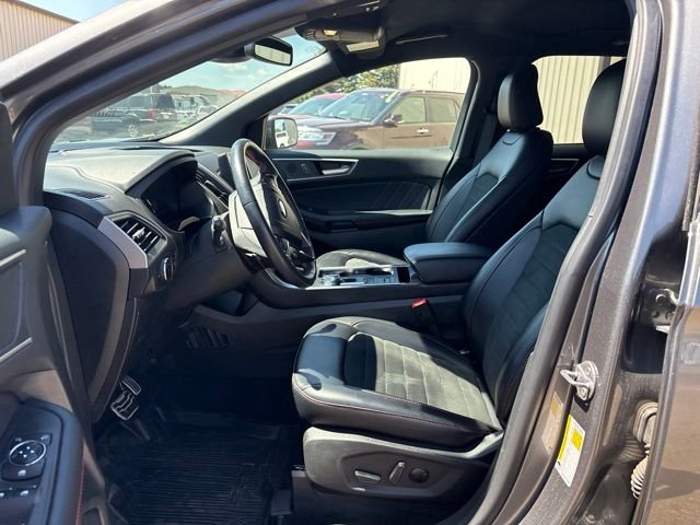 Used 2023 Gray Ford ST Line image 12