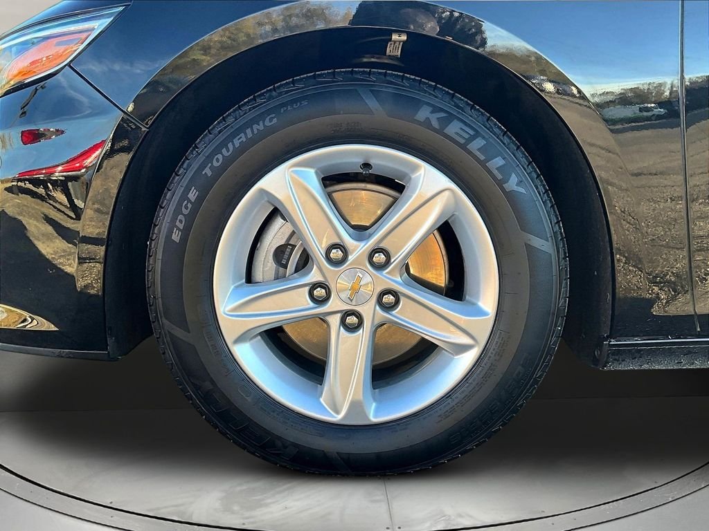 Used 2024 Black Chevrolet LT image 34