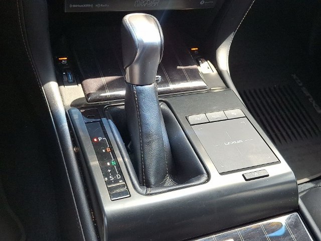 Used 2022  Lexus 460 image 15