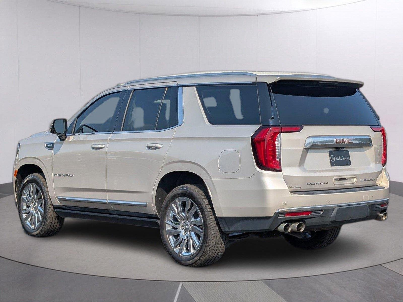 Used 2021 PEARL BEIGE METALLIC GMC Denali image 3