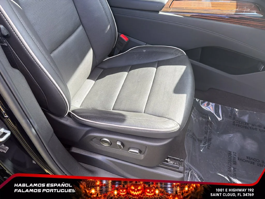 Used 2024 Black Raven Cadillac Premium Luxury image 35