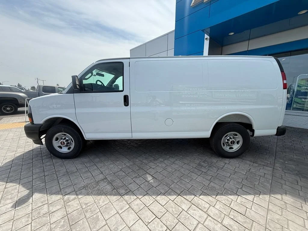 New 2026 Summit White GMC Work Van image 6