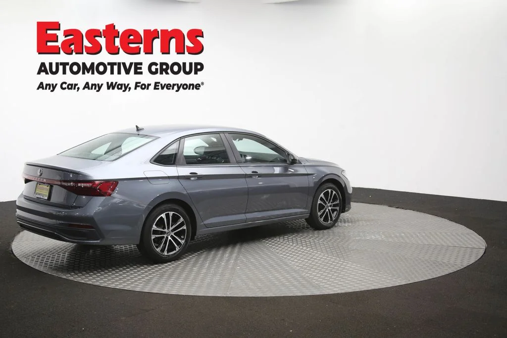 Used 2025 Gray Volkswagen 1.5T Sport image 41
