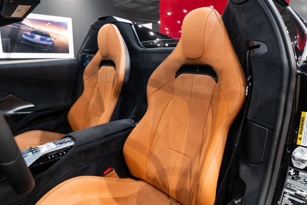 Used 2026 Nero Ferrari Base image 4