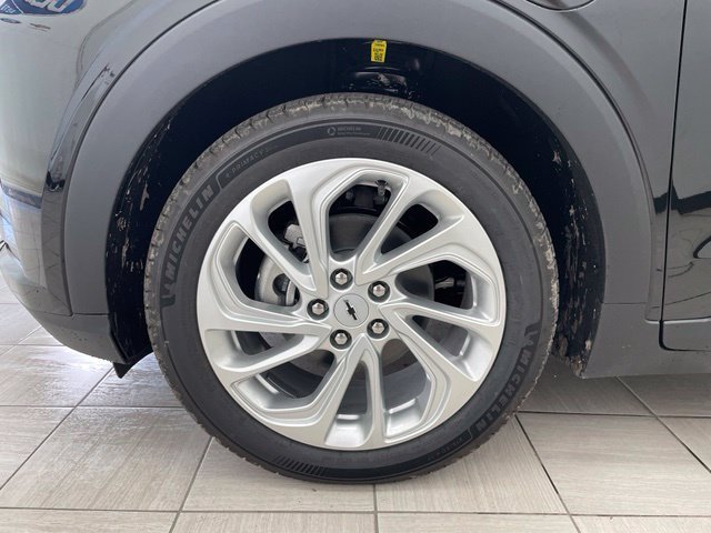 New 2027 Mosaic Black Metallic Chevrolet LT image 7