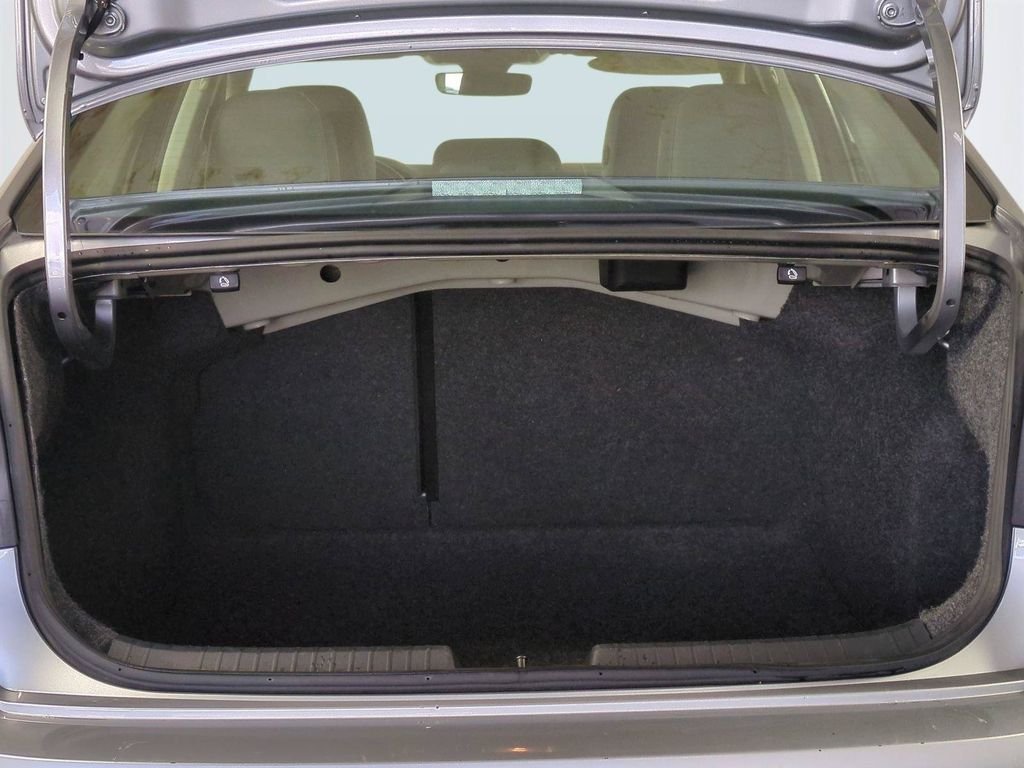 2025 Volkswagen Jetta SE - Photo 16