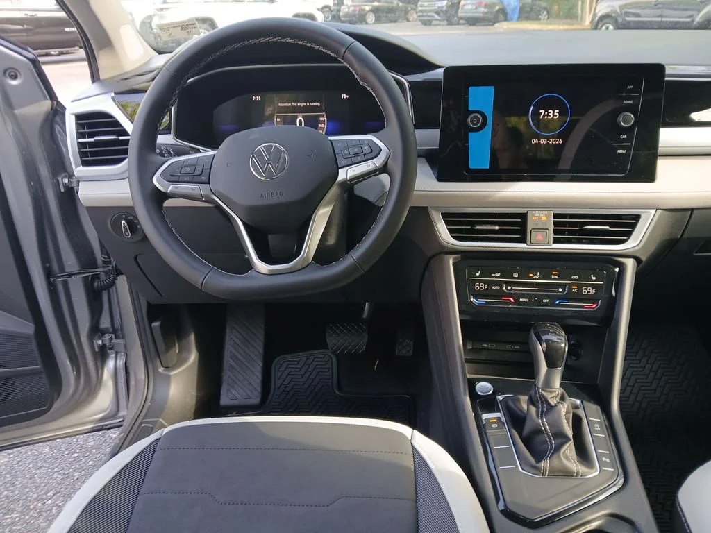 New 2026 Silver Volkswagen 1.5T SE image 13