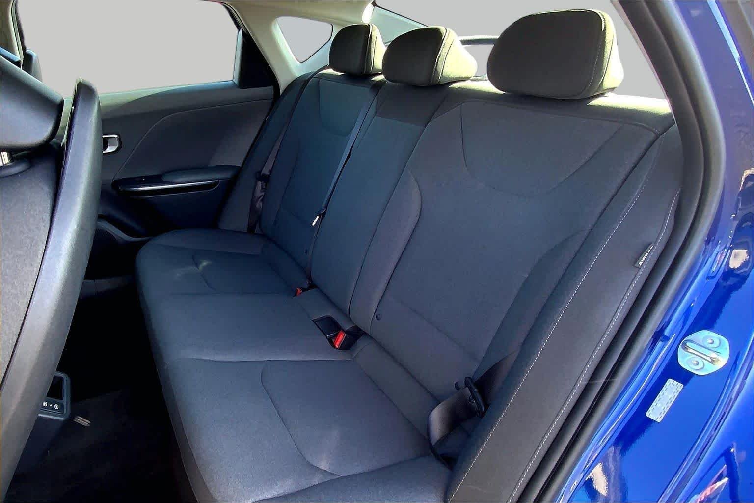 Used 2025 Deep Sea Blue Kia LXS image 21