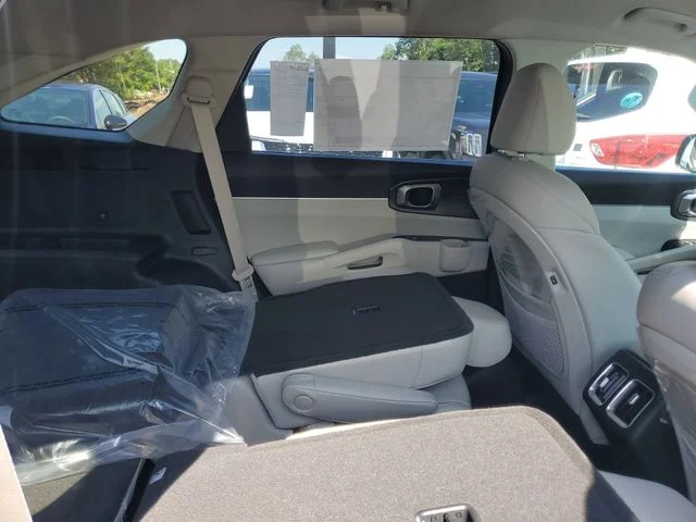 2025 Kia Sorento EX Hybrid - Photo 30