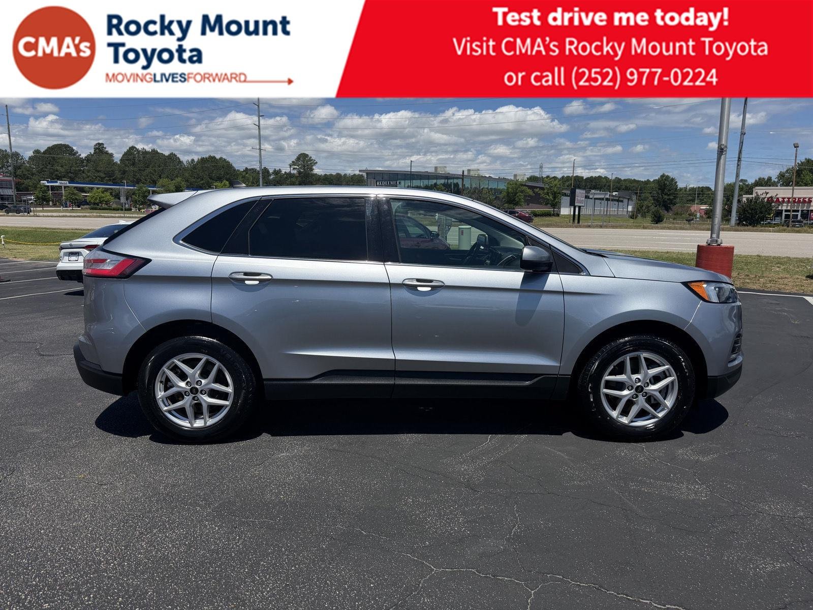 Used 2024 Iconic Silver Ford SEL image 8