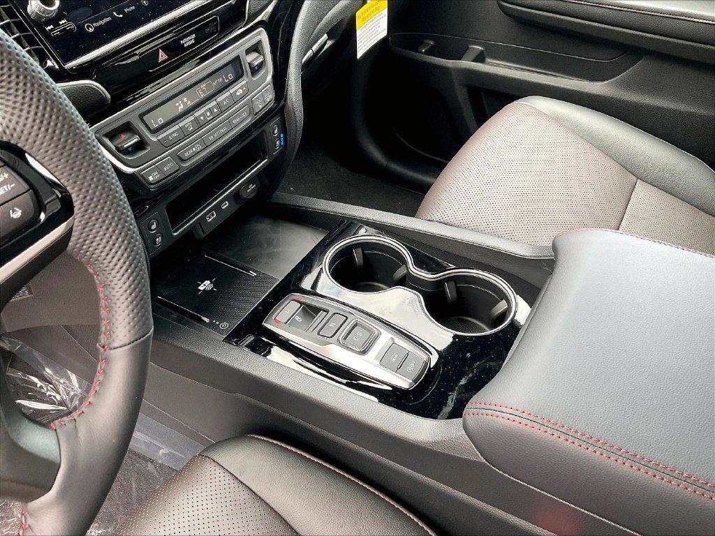 New 2026 Platinum White Pearl Honda Black Edition image 13