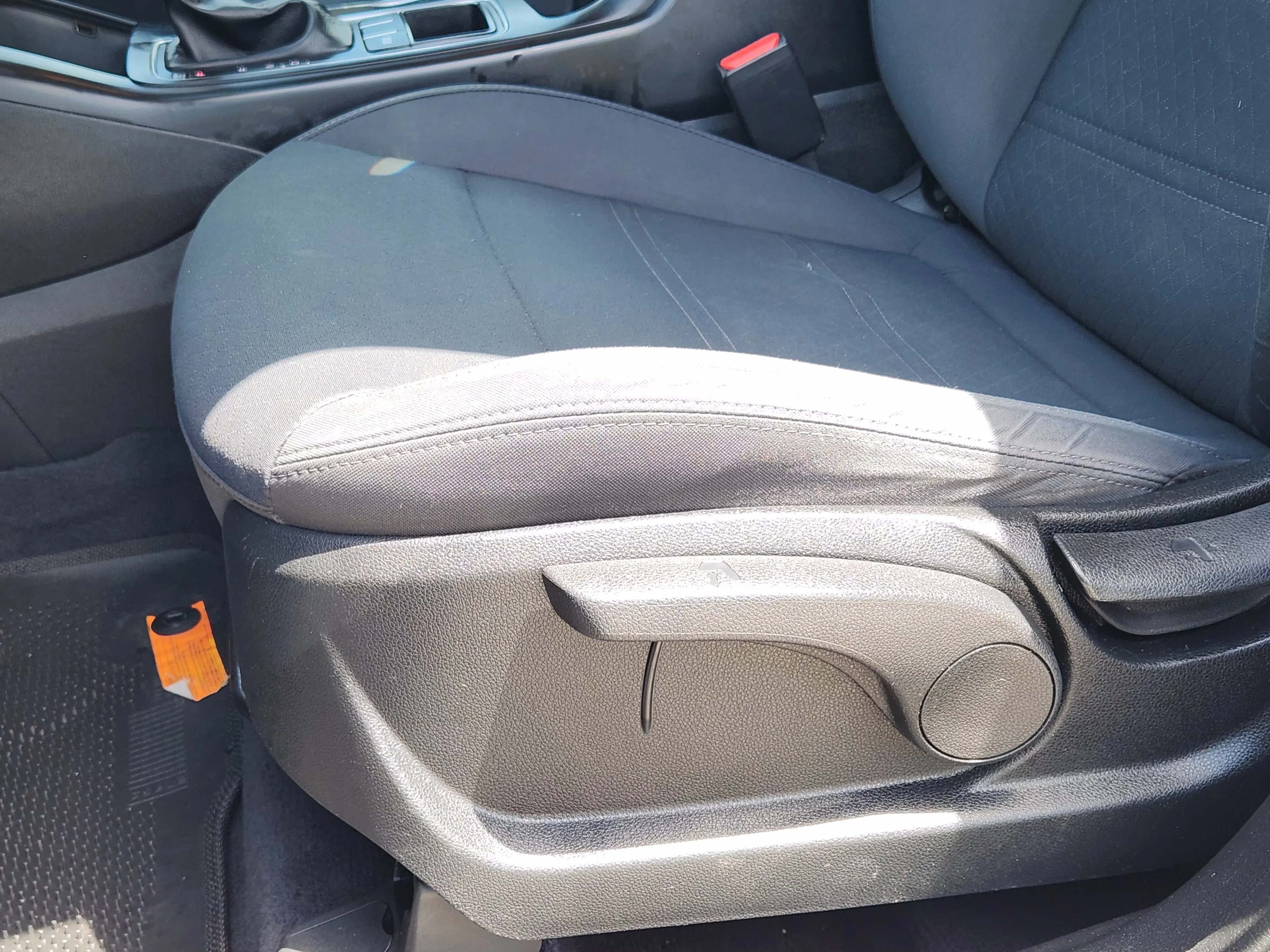 Used 2020 Everlasting Silver Kia L image 24