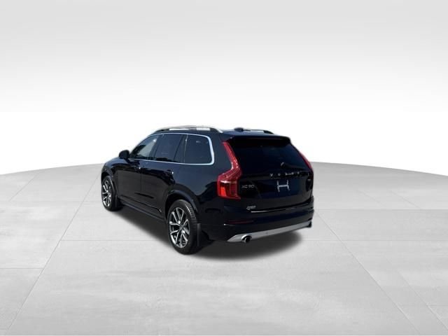 Used 2019 Black Volvo T5 Momentum image 10