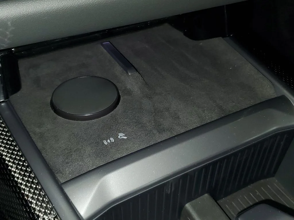 New 2027 BMW Individual Two-Tone Oxide Grey Metallic with Black Sapphire Metallic BMW  image 23